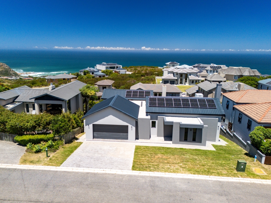 5 Bedroom Property for Sale in Pezula Golf Estate Western Cape